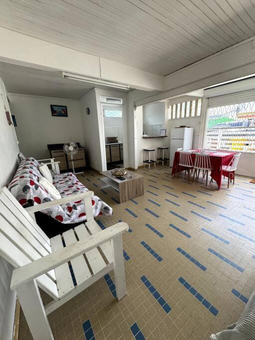 Maison Authentique A 300M De La Plage Сент-Анн Экстерьер фото