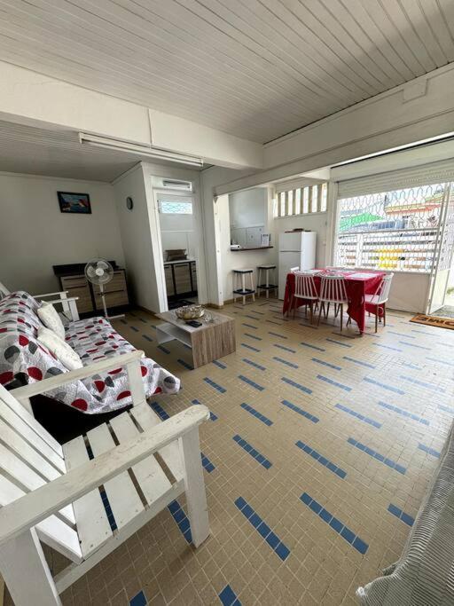 Maison Authentique A 300M De La Plage Сент-Анн Экстерьер фото